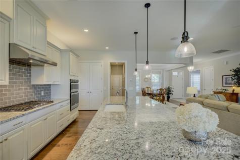 16010 Vale Ridge Drive Charlotte NC 28278