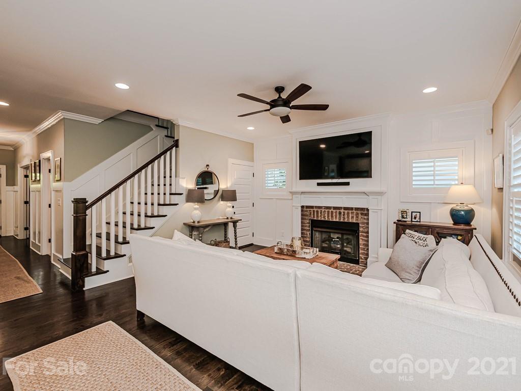 827 Isabel Court Charlotte NC 28211