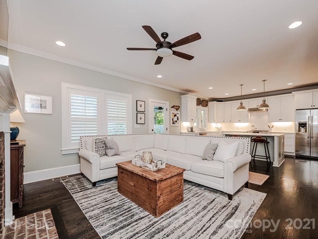 827 Isabel Court Charlotte NC 28211
