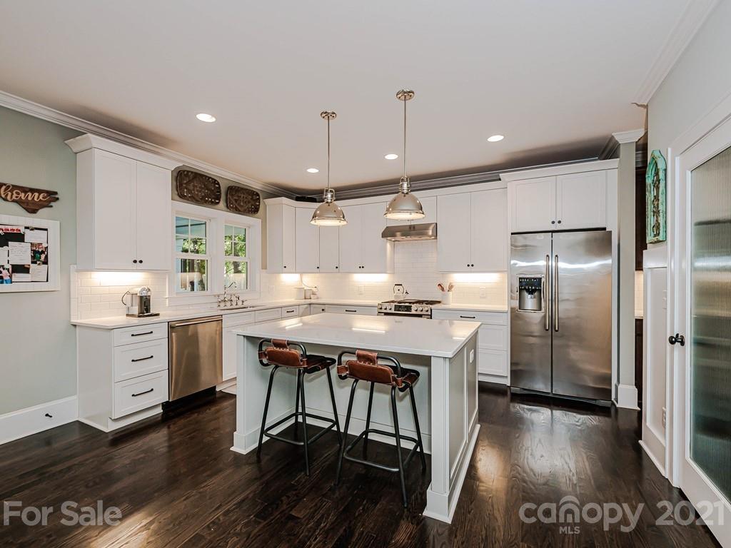 827 Isabel Court Charlotte NC 28211