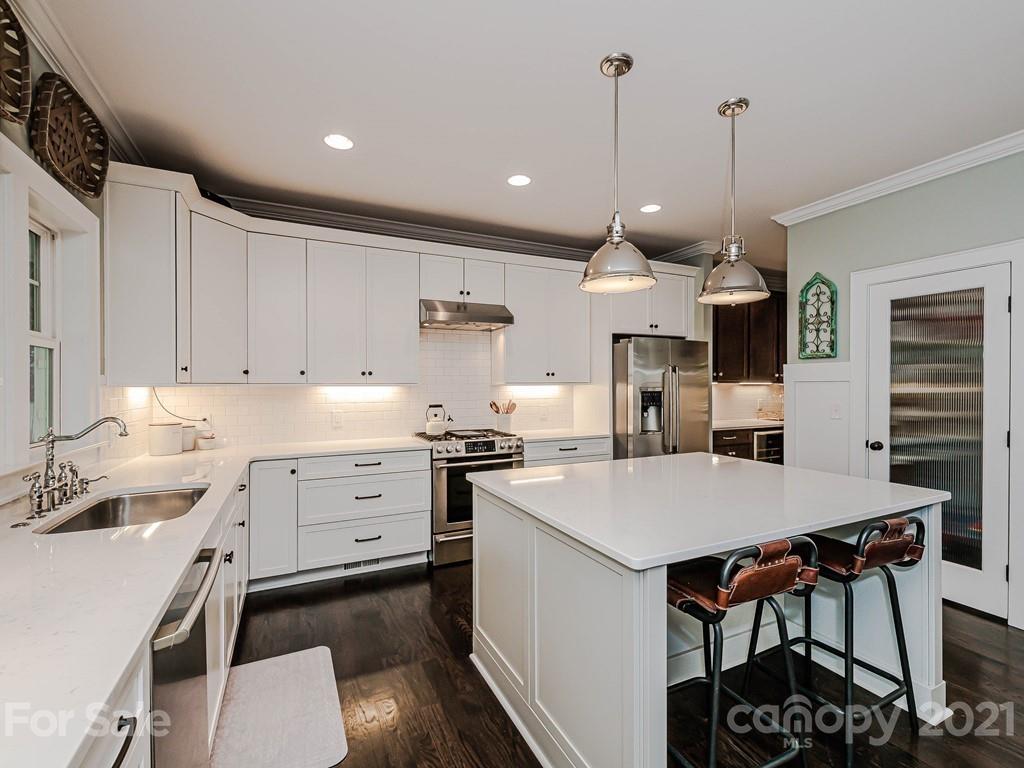 827 Isabel Court Charlotte NC 28211