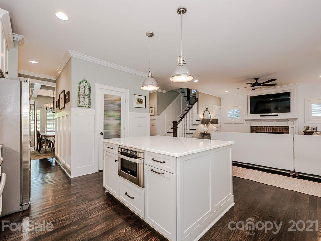827 Isabel Court Charlotte NC 28211