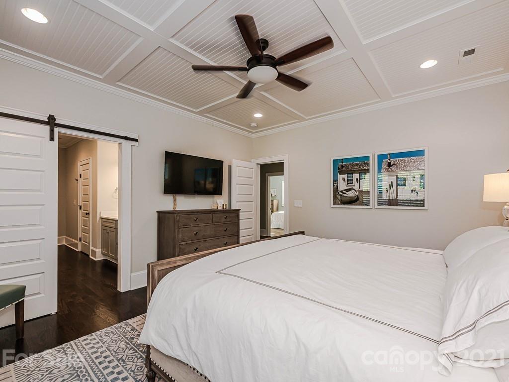 827 Isabel Court Charlotte NC 28211