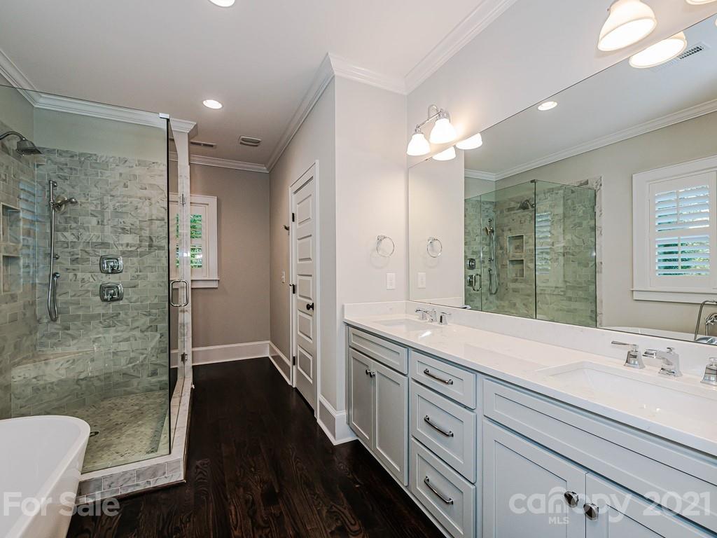 827 Isabel Court Charlotte NC 28211