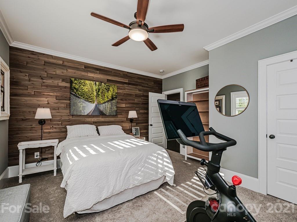 827 Isabel Court Charlotte NC 28211