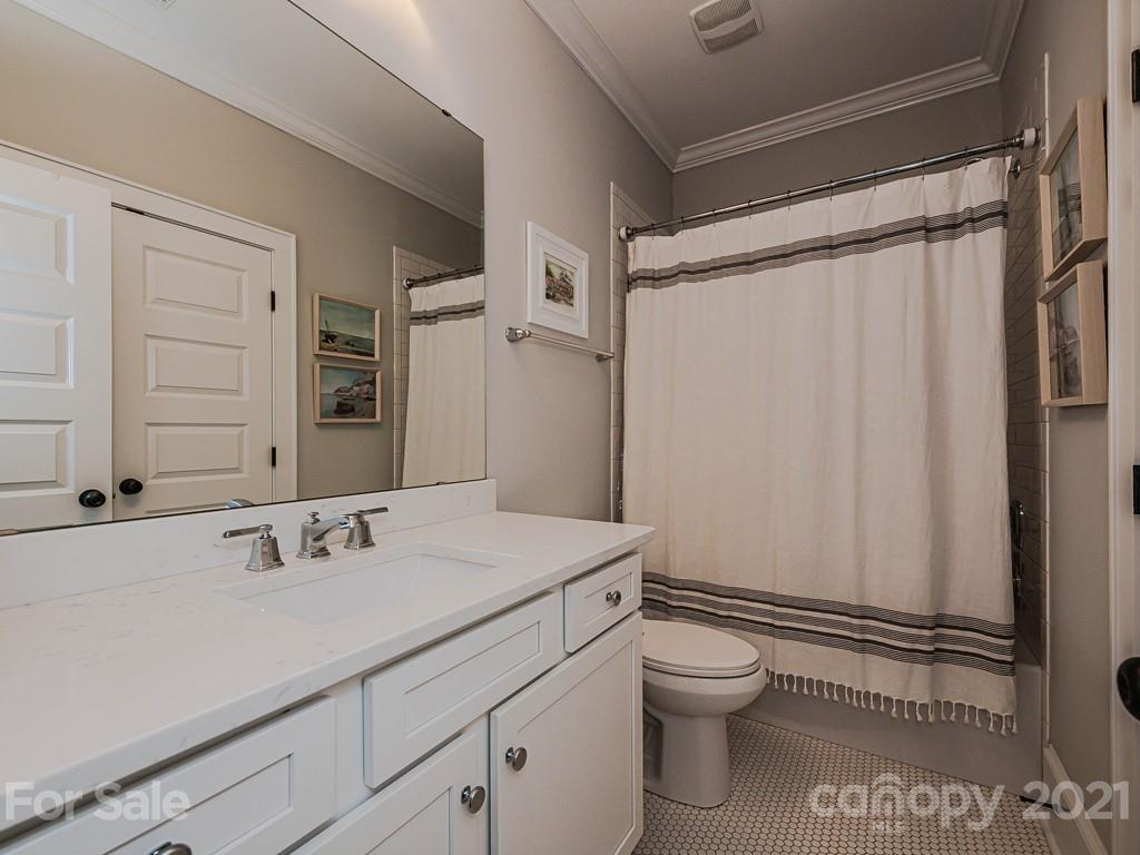 827 Isabel Court Charlotte NC 28211