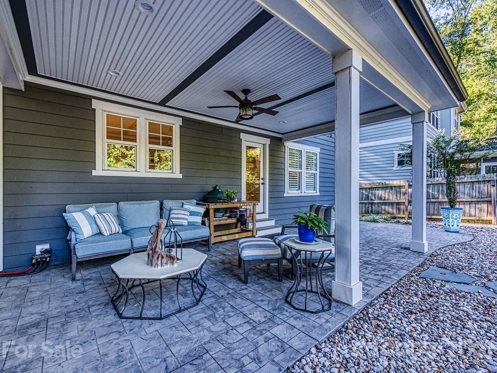 827 Isabel Court Charlotte NC 28211