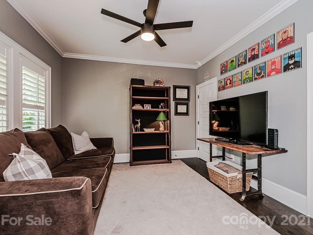 827 Isabel Court Charlotte NC 28211