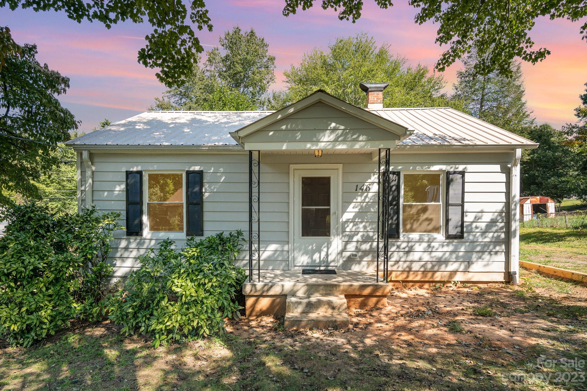 146 38th Street NW Hickory NC 28601