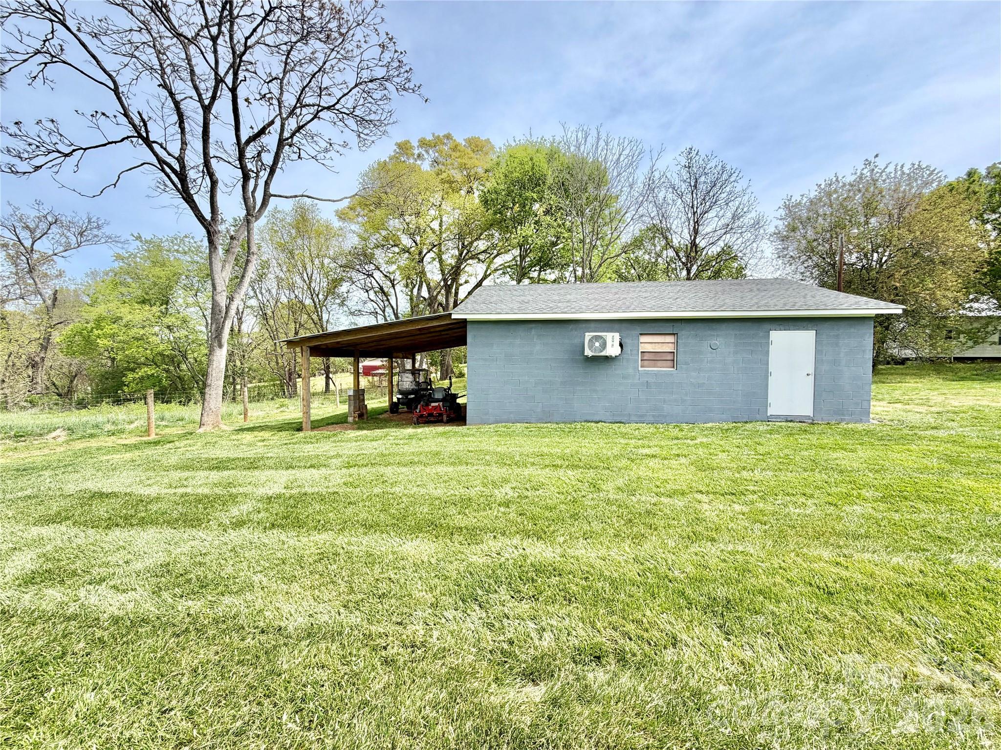 261 N Thomas Lane Stony Point NC 28678