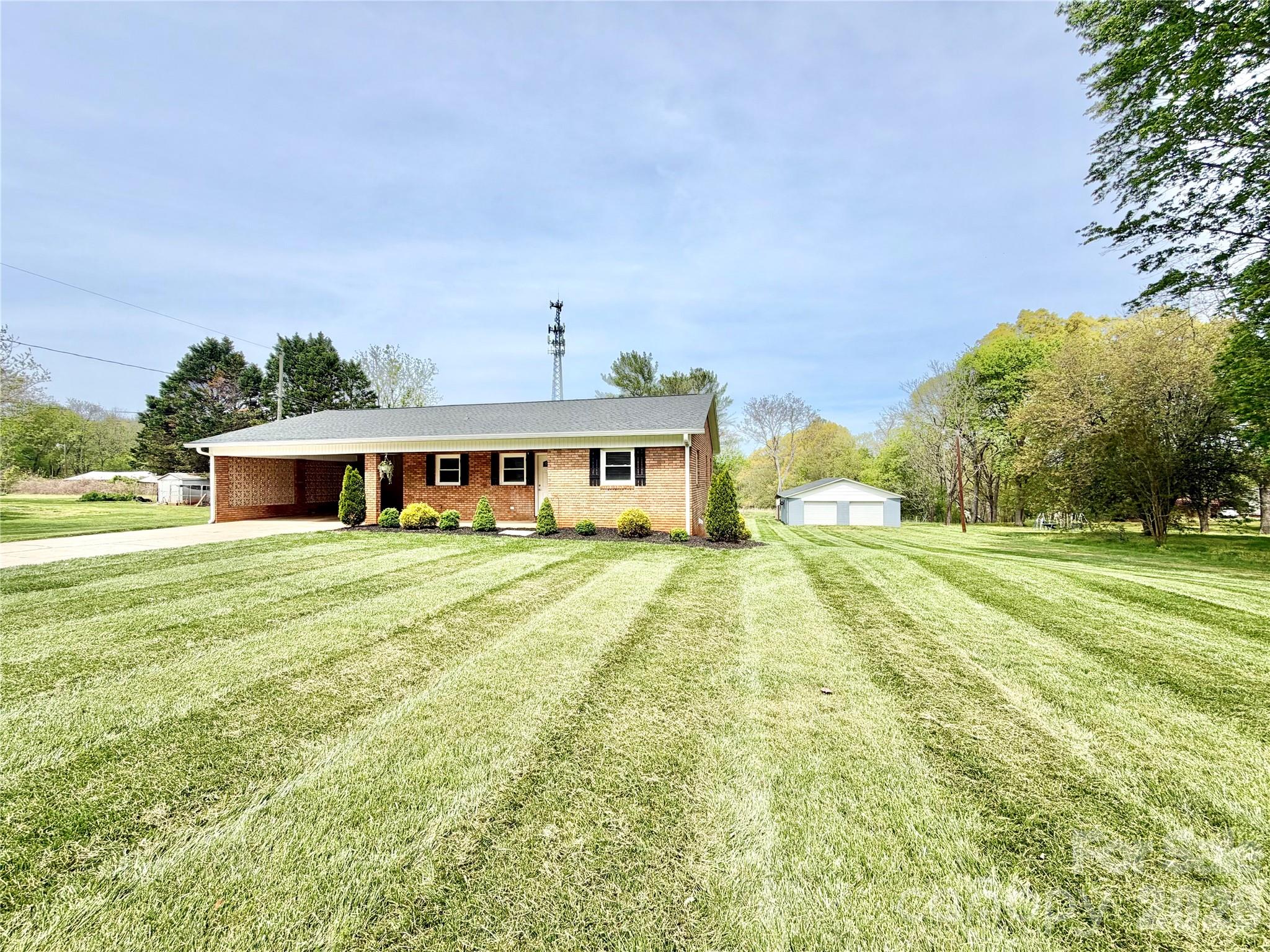261 N Thomas Lane Stony Point NC 28678