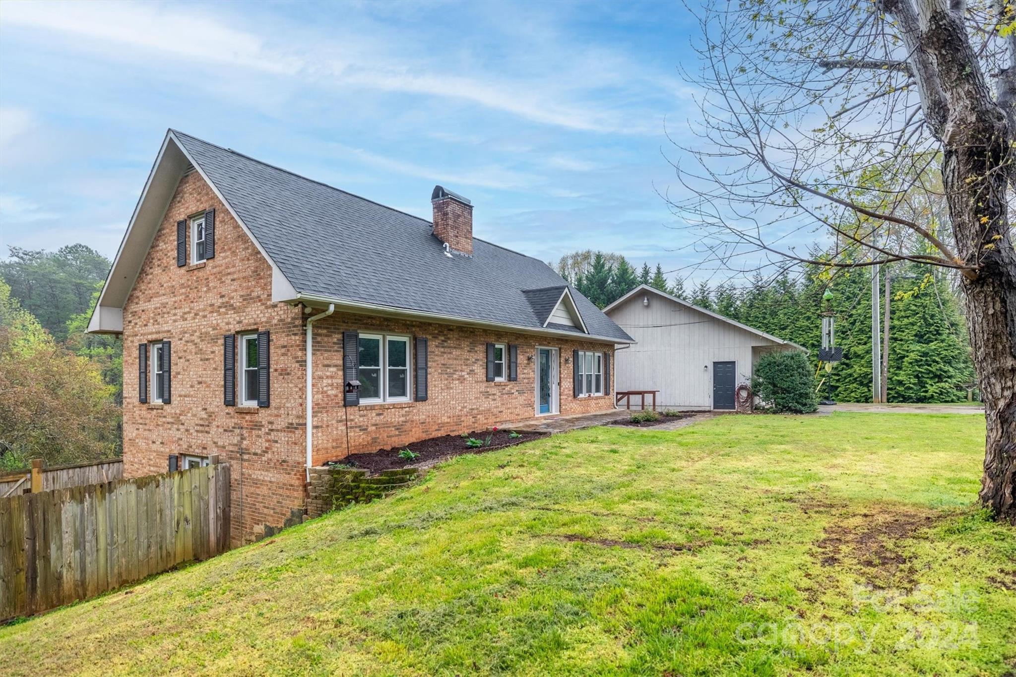 2733 Haas Lane Lenoir NC 28645