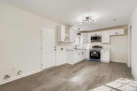 6104 Bridlewood Lane Charlotte NC 28215