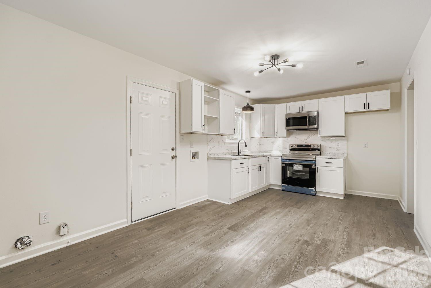 6104 Bridlewood Lane Charlotte NC 28215