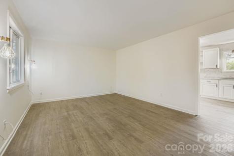 6104 Bridlewood Lane Charlotte NC 28215