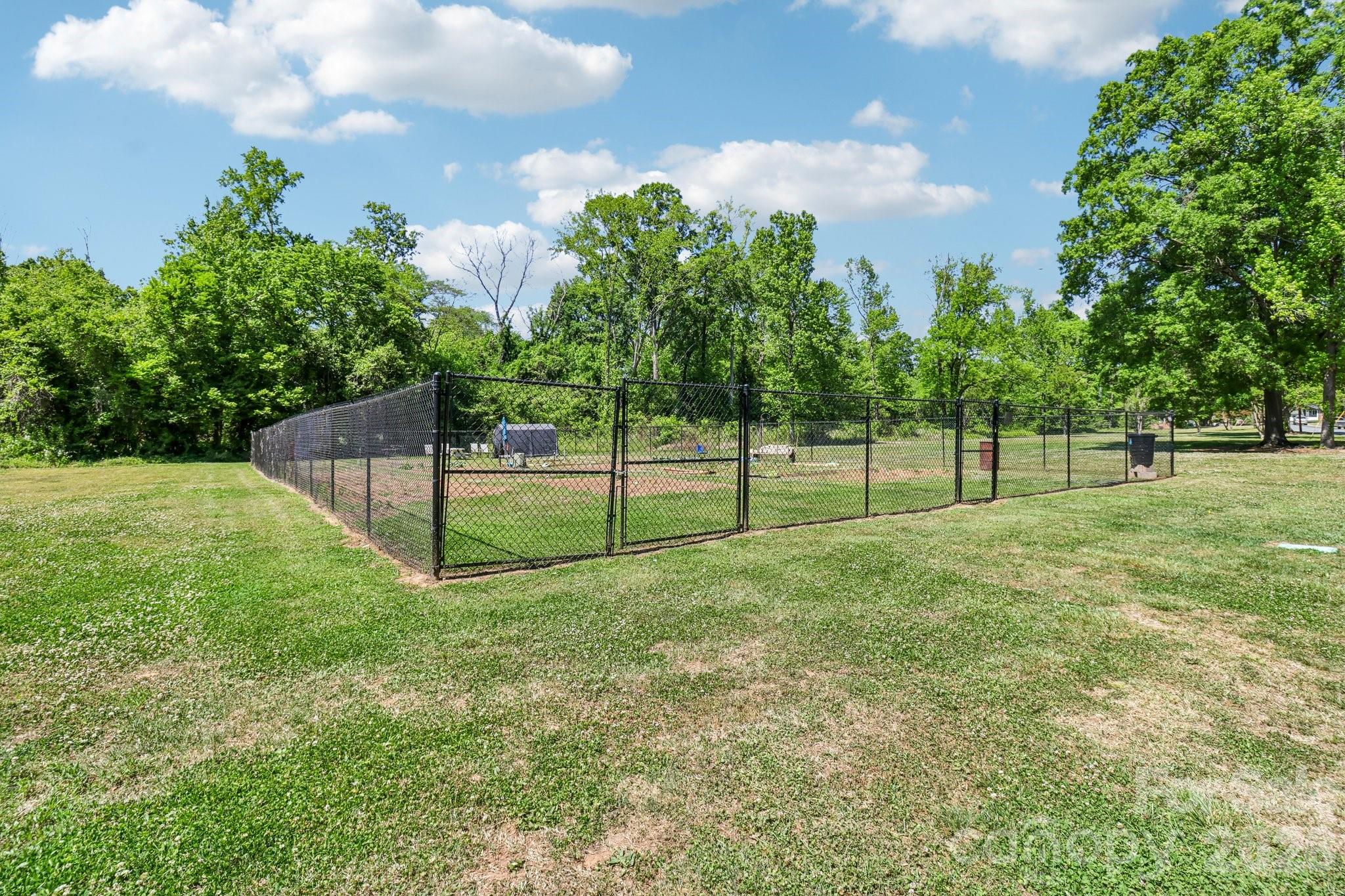 5320 Dolphin Lane Charlotte NC 28215