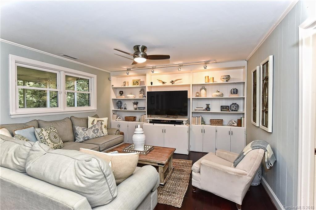 215 Manning Drive Charlotte NC 28209