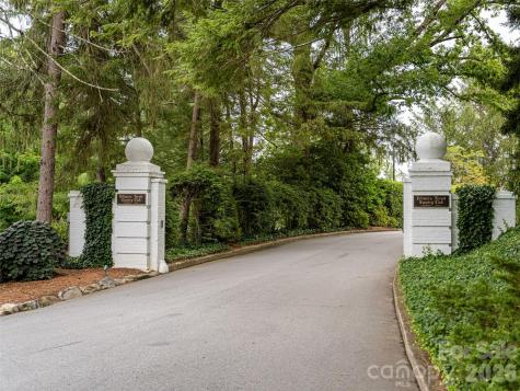 9999 Cedar Hill Drive Asheville NC 28803