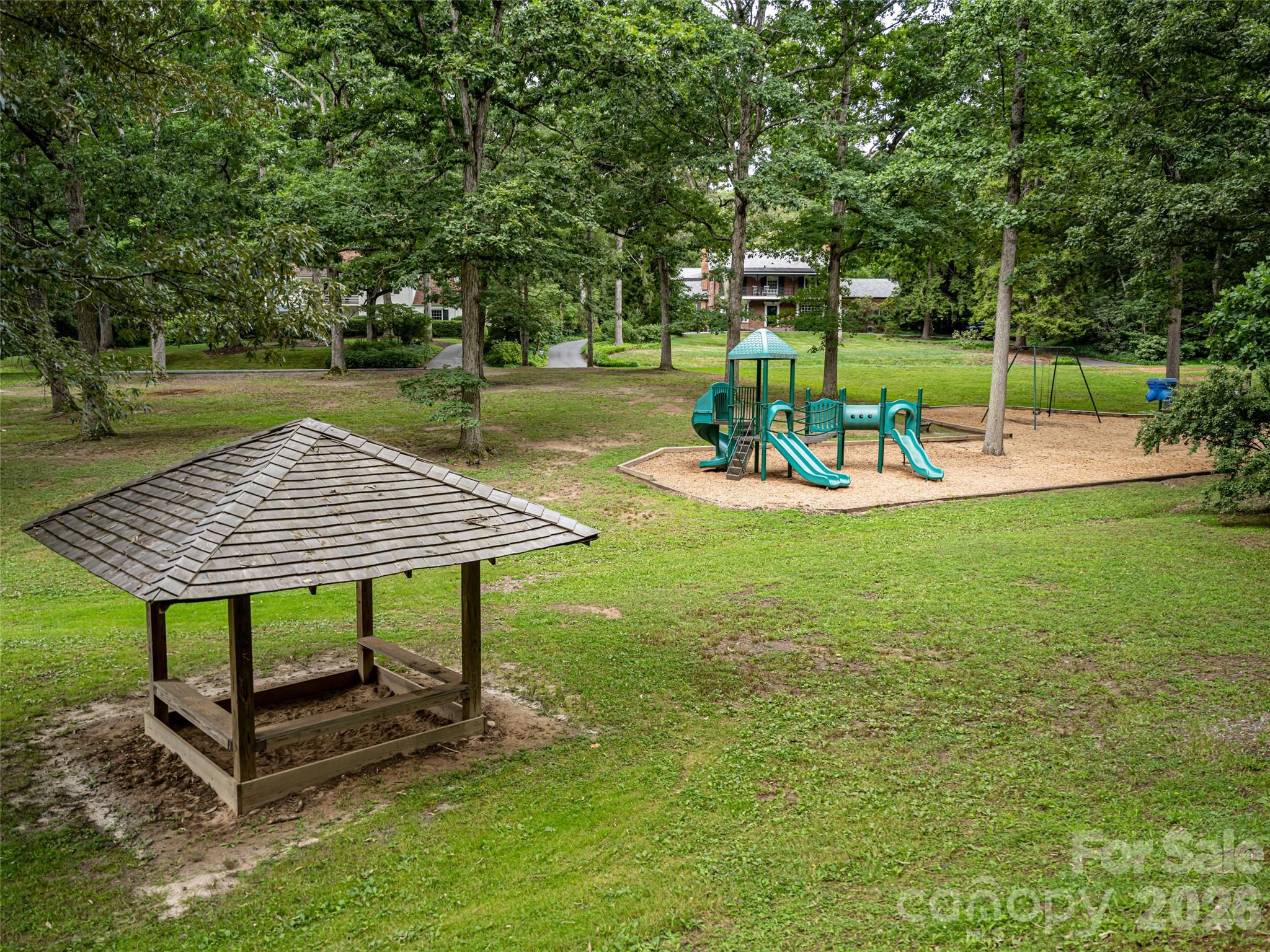 9999 Cedar Hill Drive Asheville NC 28803