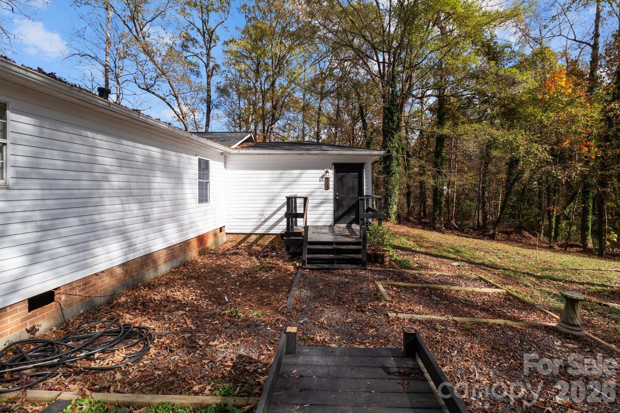4642 Mcclure Road Charlotte NC 28216