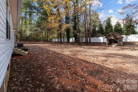 4642 Mcclure Road Charlotte NC 28216