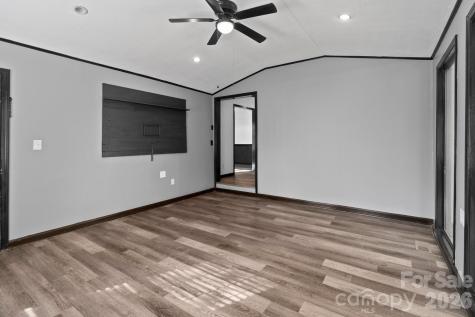 4642 Mcclure Road Charlotte NC 28216