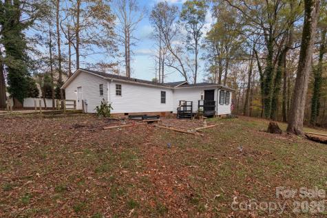 4642 Mcclure Road Charlotte NC 28216