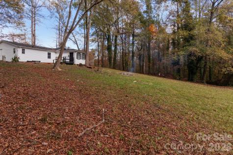 4642 Mcclure Road Charlotte NC 28216
