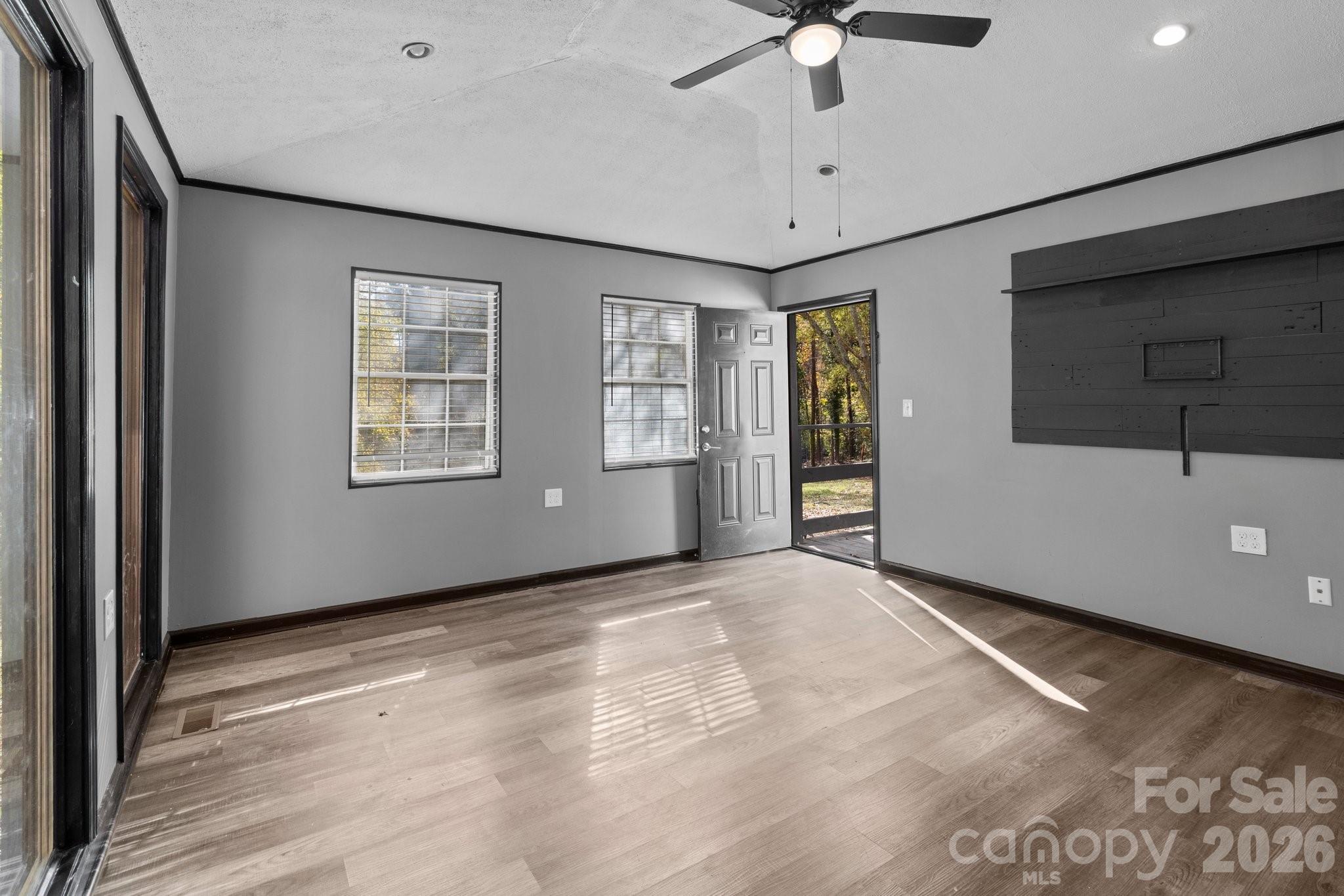 4642 Mcclure Road Charlotte NC 28216