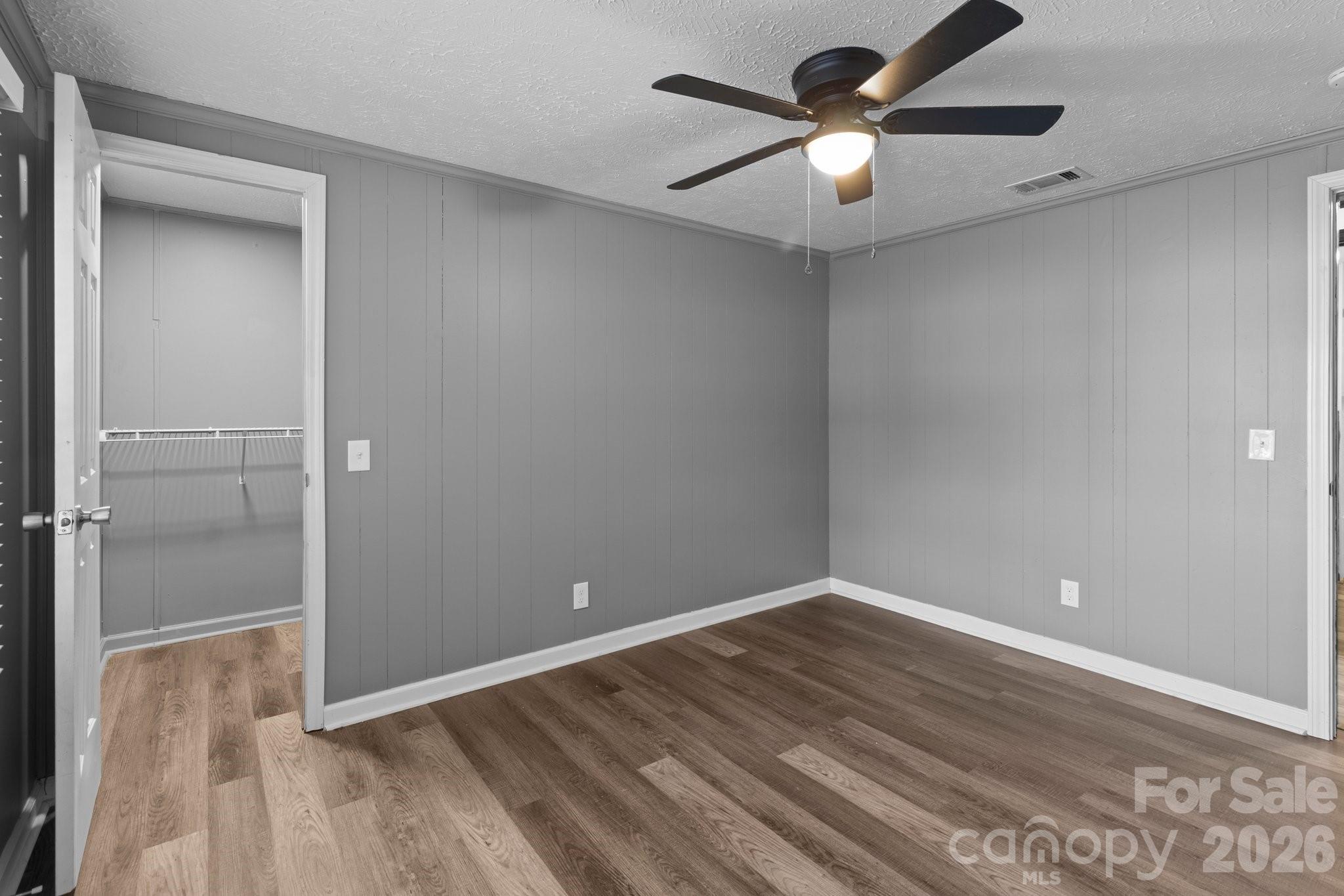 4642 Mcclure Road Charlotte NC 28216