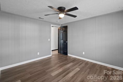 4642 Mcclure Road Charlotte NC 28216
