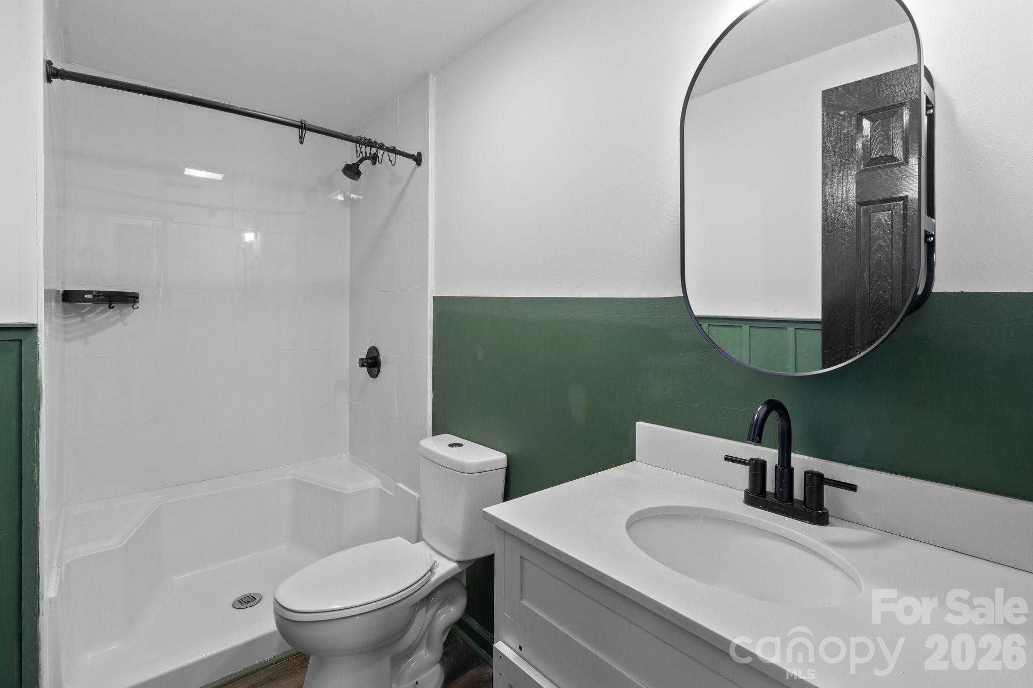 4642 Mcclure Road Charlotte NC 28216