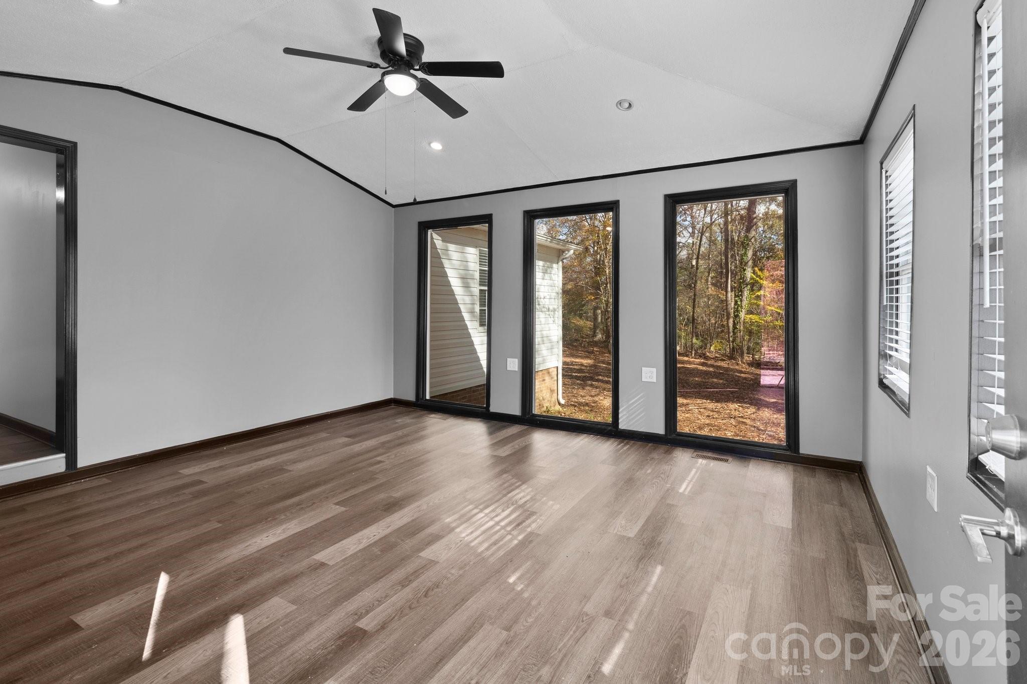 4642 Mcclure Road Charlotte NC 28216
