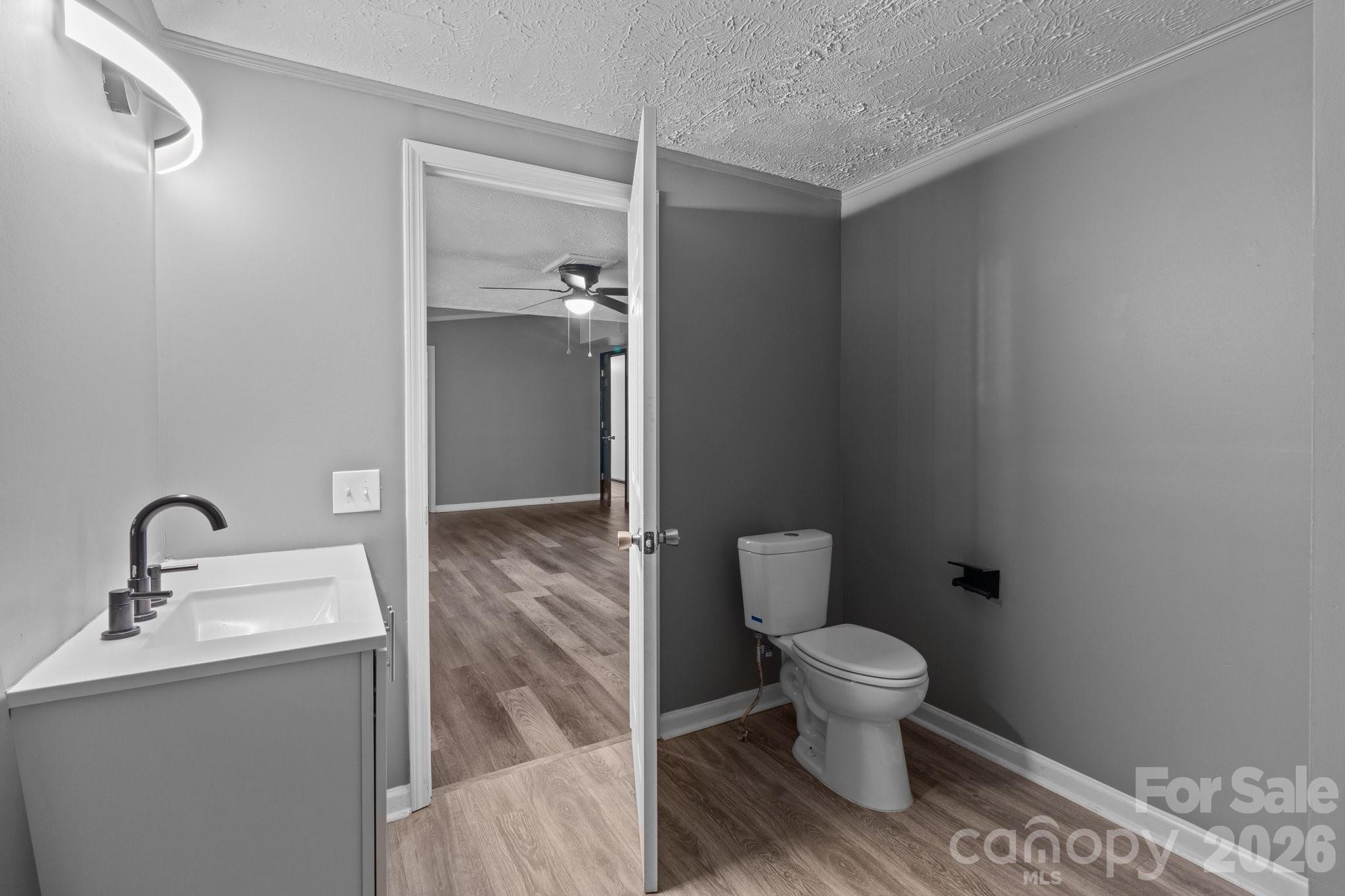 4642 Mcclure Road Charlotte NC 28216