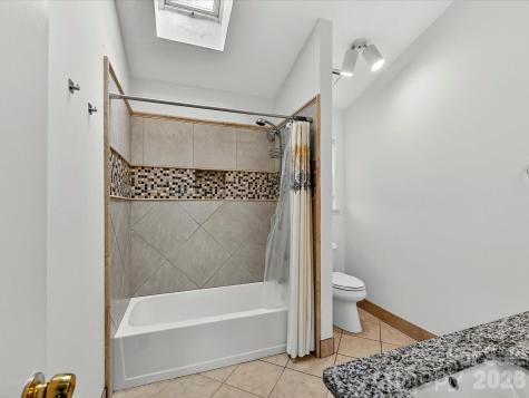 8413 Red Setter Lane Charlotte NC 28227