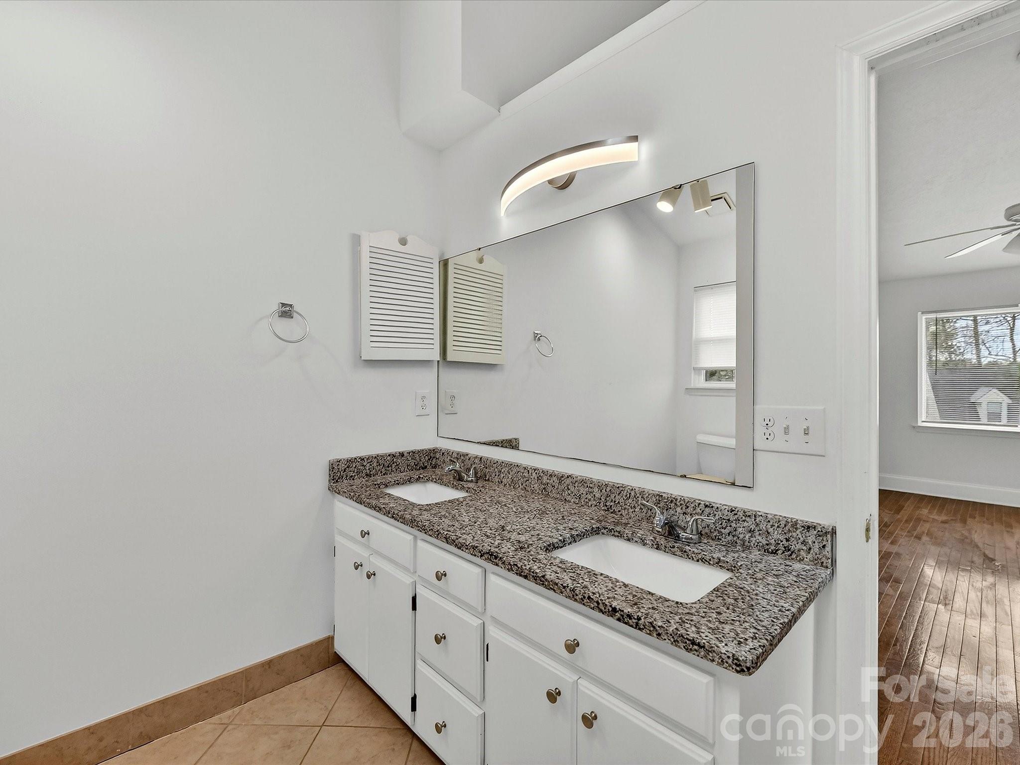 8413 Red Setter Lane Charlotte NC 28227