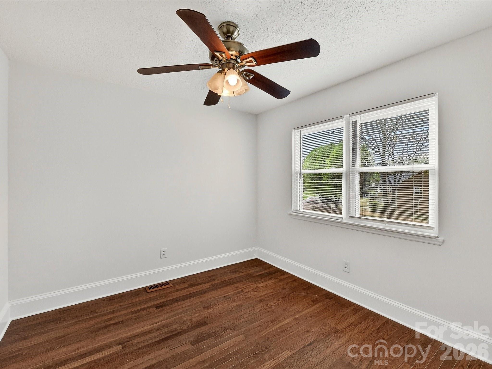 8413 Red Setter Lane Charlotte NC 28227
