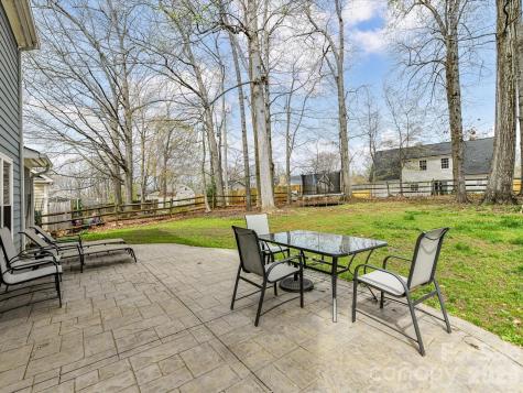 8413 Red Setter Lane Charlotte NC 28227