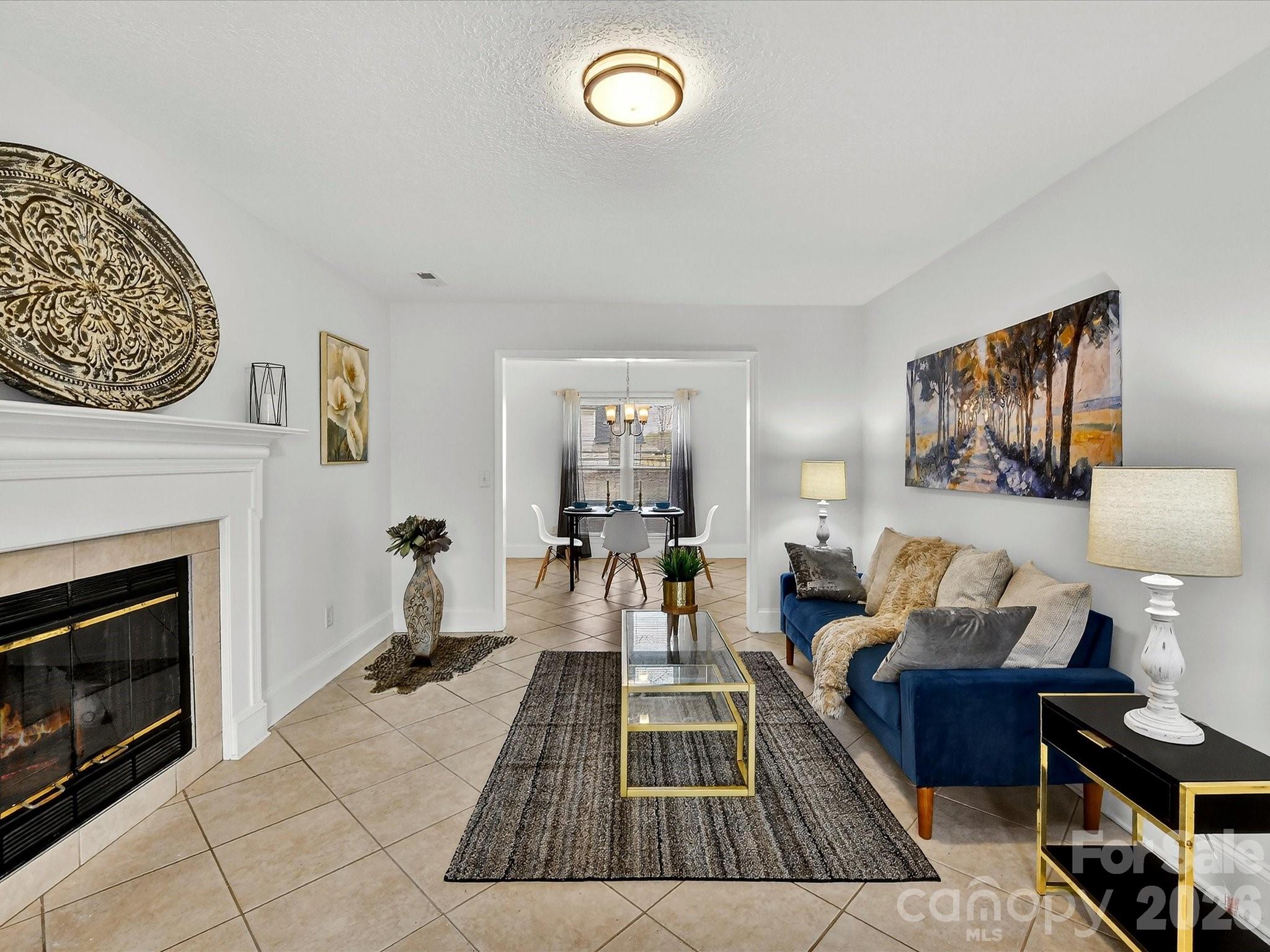 8413 Red Setter Lane Charlotte NC 28227