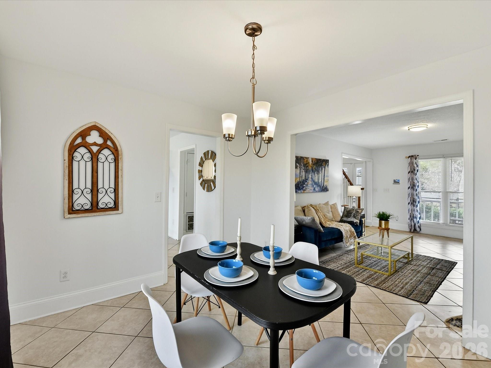8413 Red Setter Lane Charlotte NC 28227