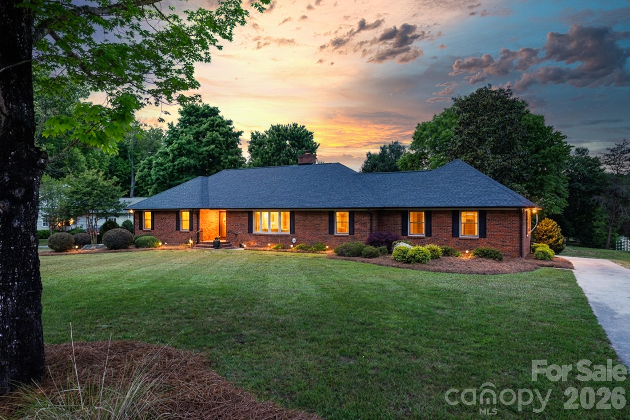 1711 Cricket Run York SC 29745