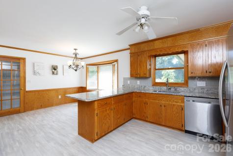 1711 Cricket Run York SC 29745
