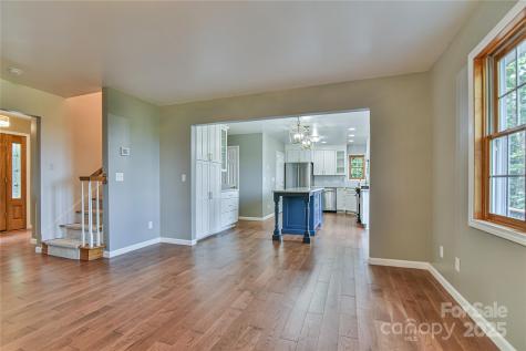 16 Skyview Court Asheville NC 28803