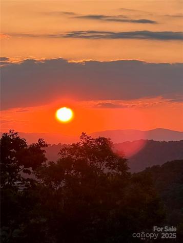 16 Skyview Court Asheville NC 28803