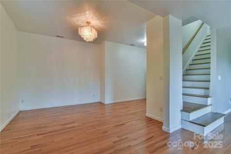 16 Skyview Court Asheville NC 28803
