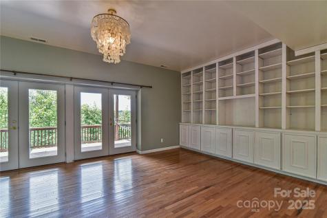 16 Skyview Court Asheville NC 28803