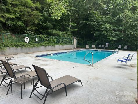 16 Skyview Court Asheville NC 28803