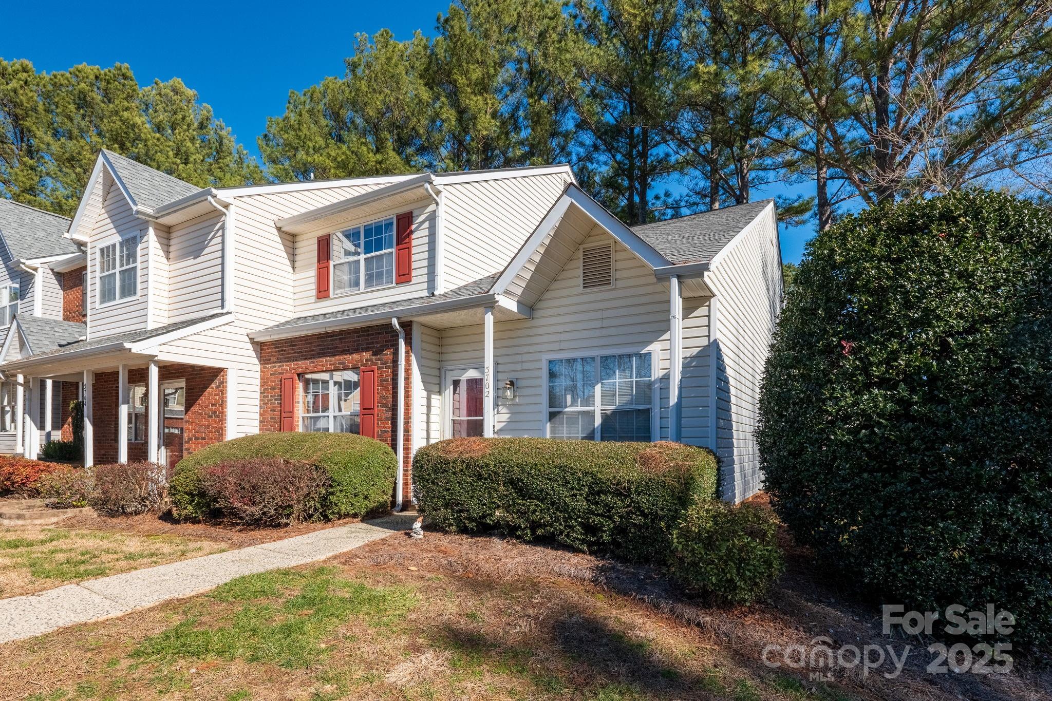 5702 Prescott Court Charlotte NC 28269