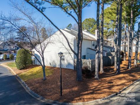 5702 Prescott Court Charlotte NC 28269