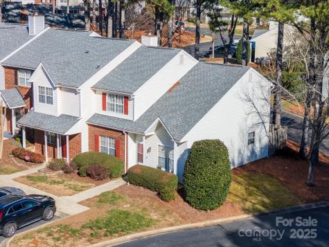 5702 Prescott Court Charlotte NC 28269